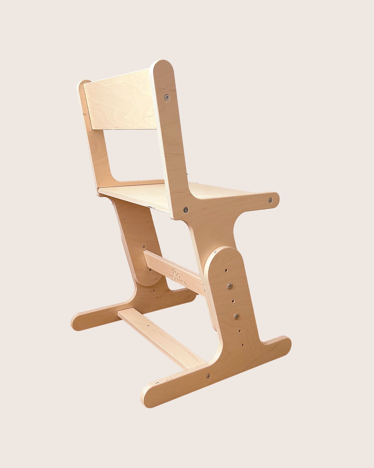 AGGIE growing school chair in birch plywood with backrest